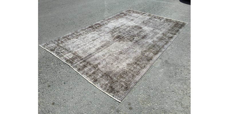 6x10 faded grey rug, vintage rug, , retro bedroom rug, 6'3 X 10' woven rug