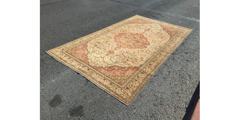 Muted Oushak rug 6x10 , Vintage rug , handmade rug , 50 year old rug , 6'2 X 10'2 rugs for living room
