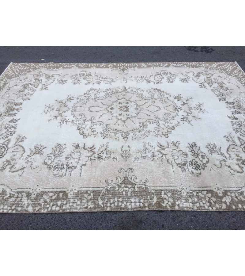 7x9 rustic Turkish rug, bedroom rug, Hand knotted Rug , Wool Rug, 6'7 X 9'2 retro rug