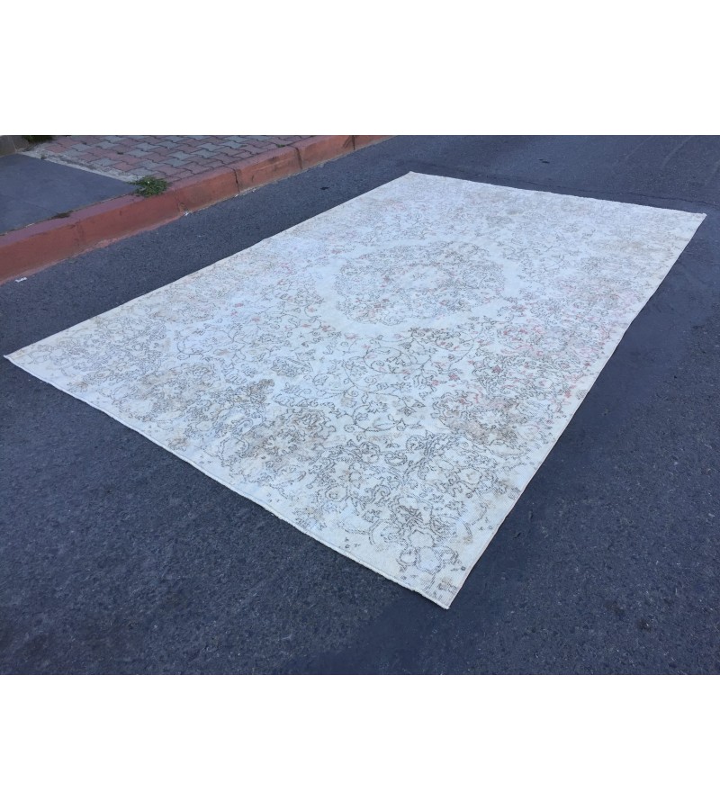 7x11 distressed beige rug, home decor rug, 6'11 X 10'6 bed plan rug 