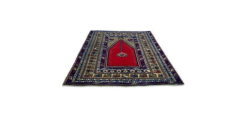 Redish rug, 4'4 X 6'3 rug for living room